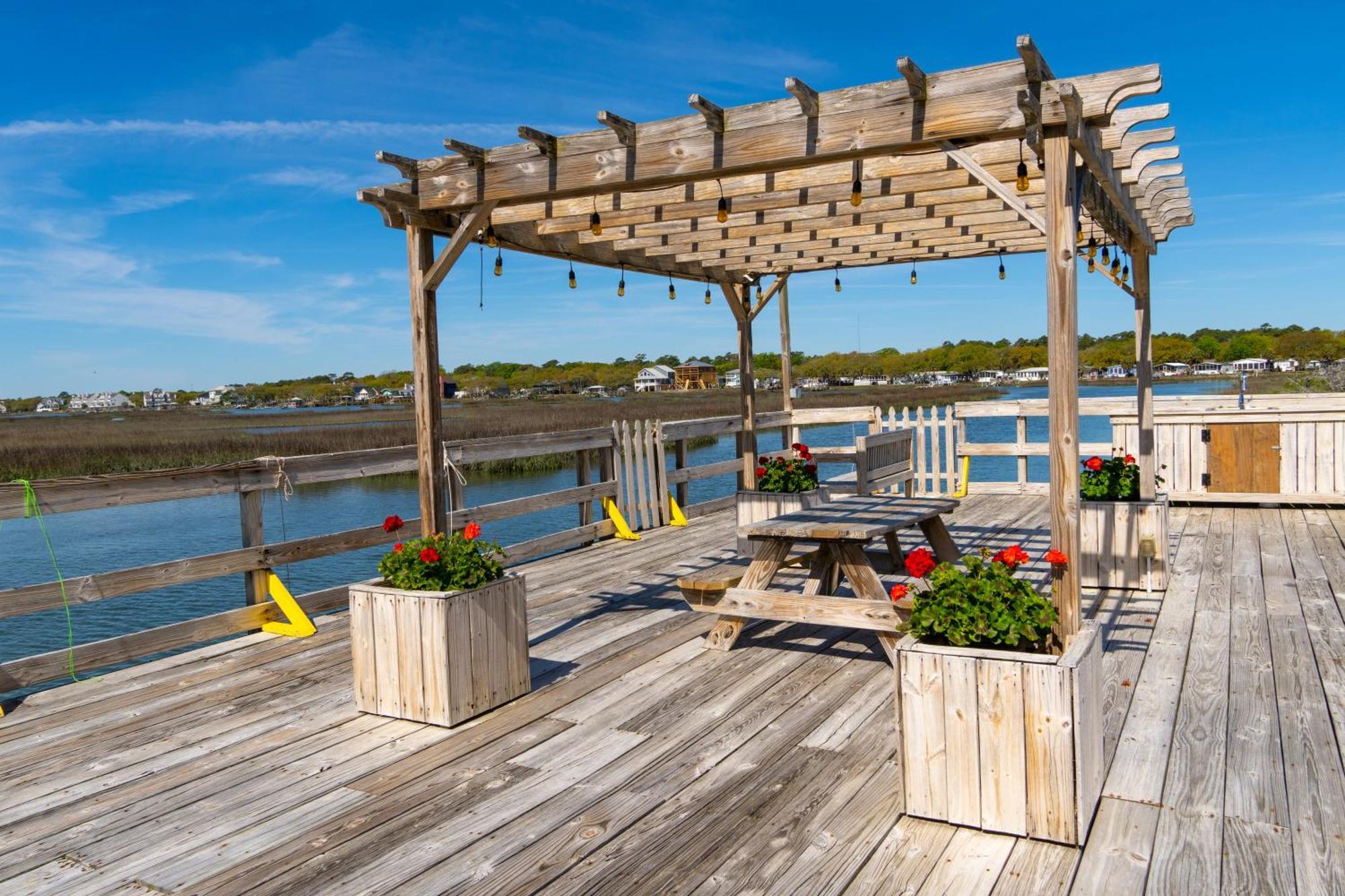Sea Watch Inn At The Landing Garden City エクステリア 写真