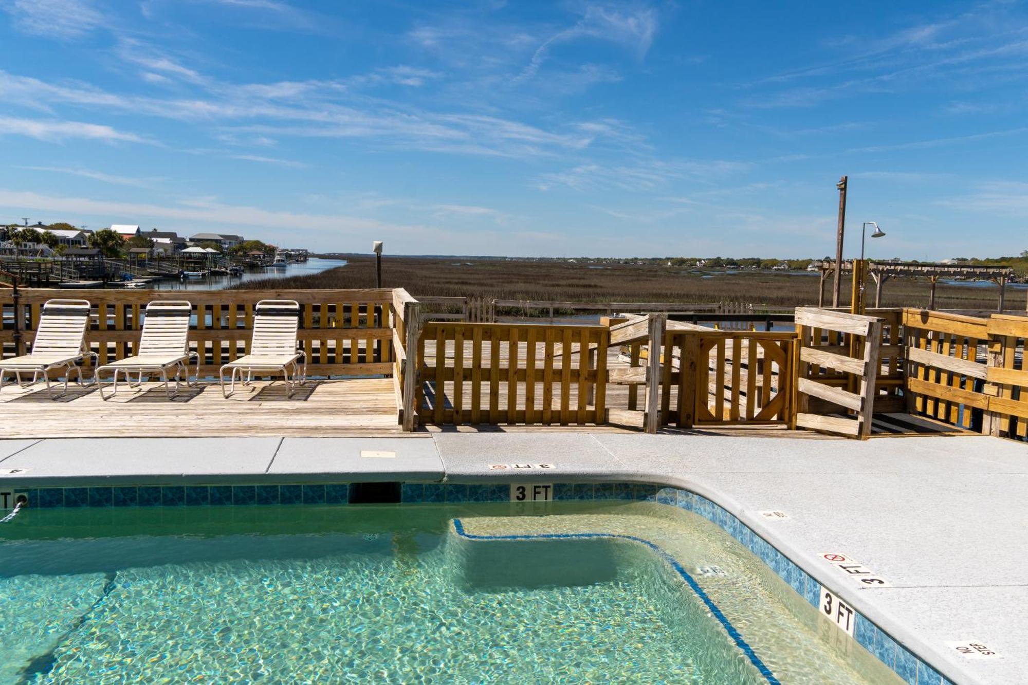 Sea Watch Inn At The Landing Garden City エクステリア 写真