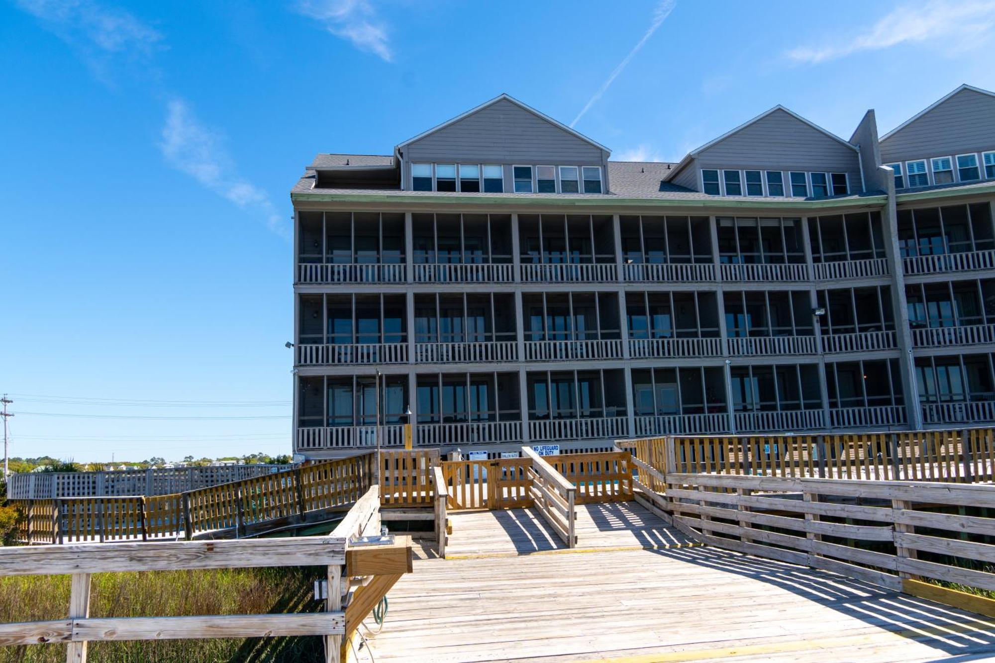 Sea Watch Inn At The Landing Garden City エクステリア 写真