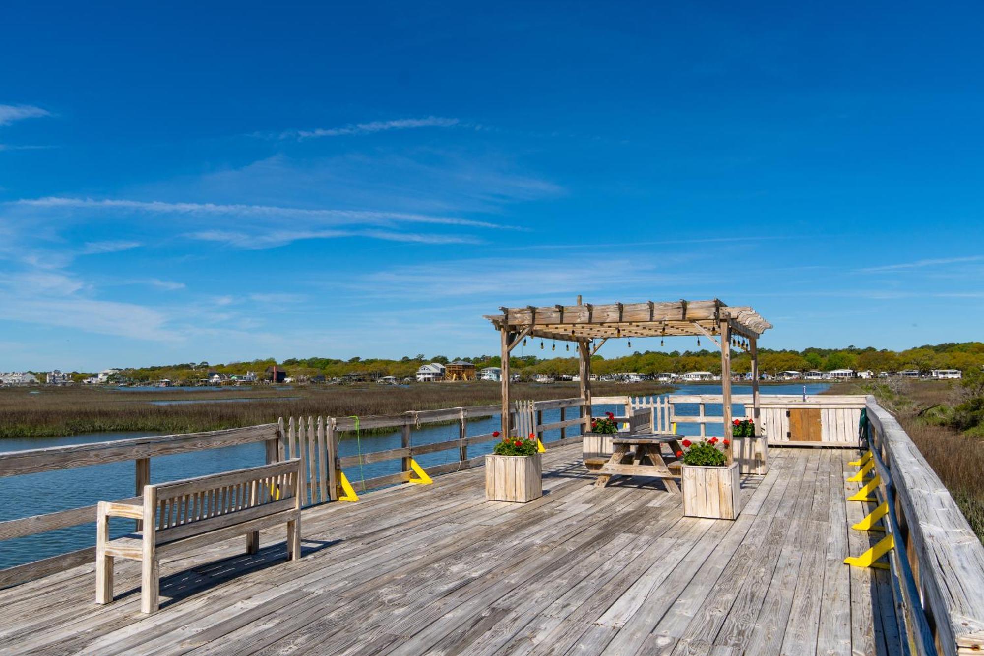 Sea Watch Inn At The Landing Garden City エクステリア 写真